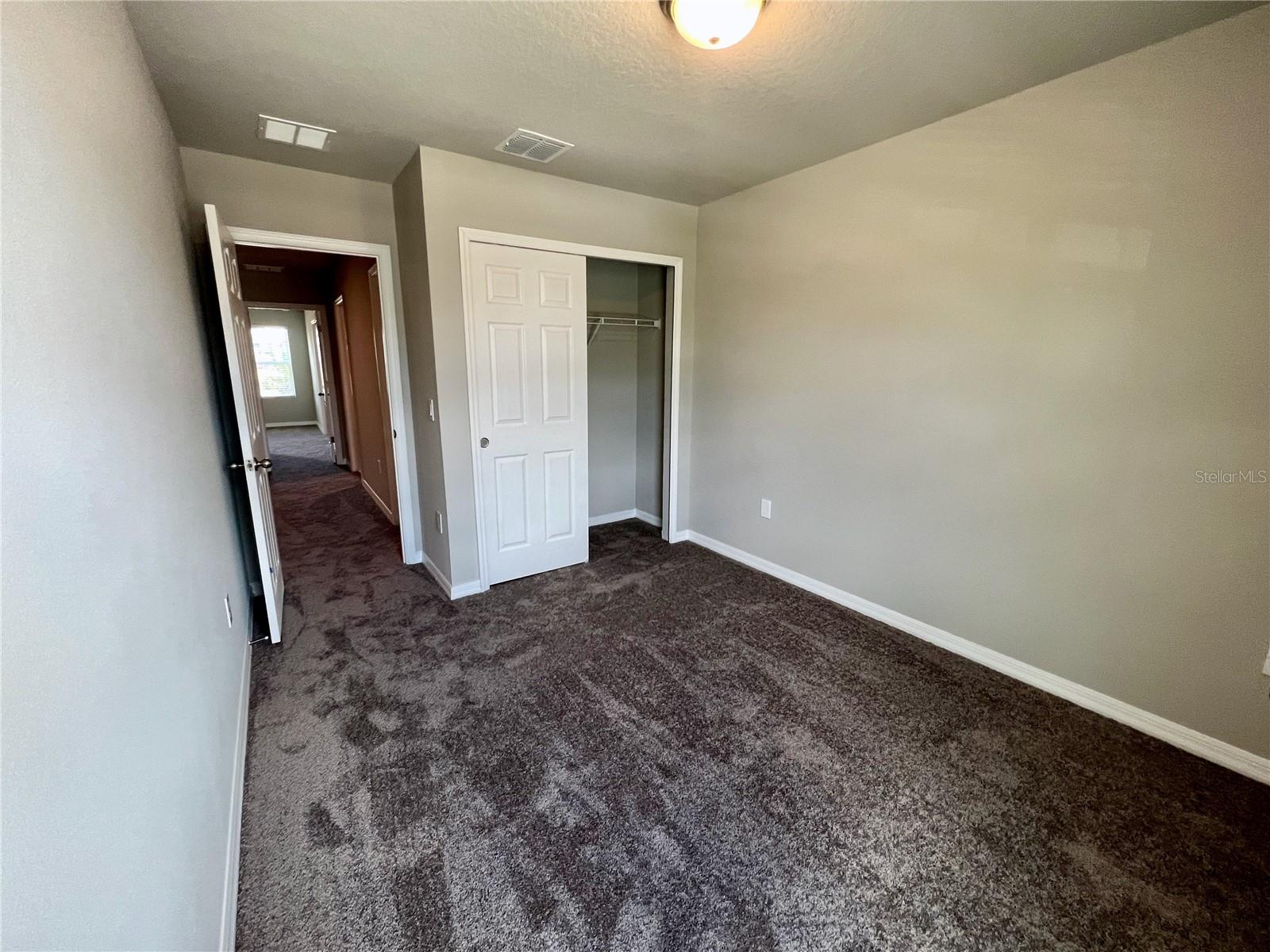 Image 25 of 29 For 737 Legacy Drive