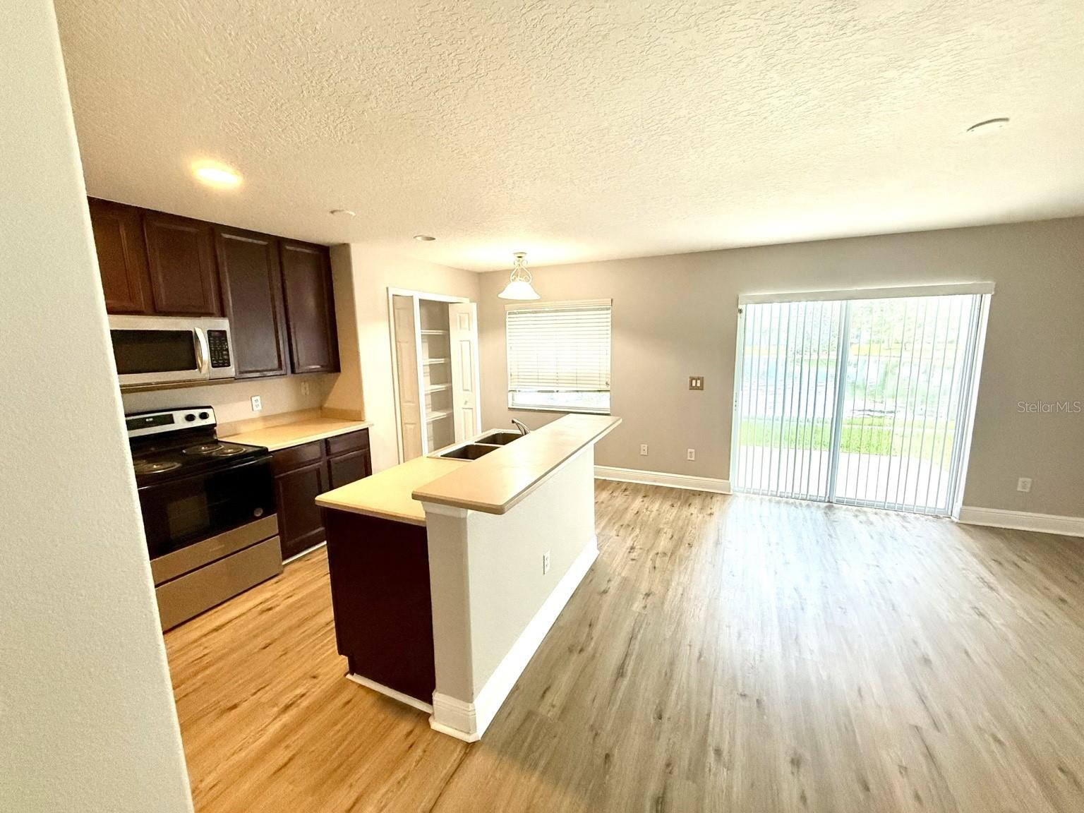 Image 3 of 15 For 12706 Somerset Oaks Street