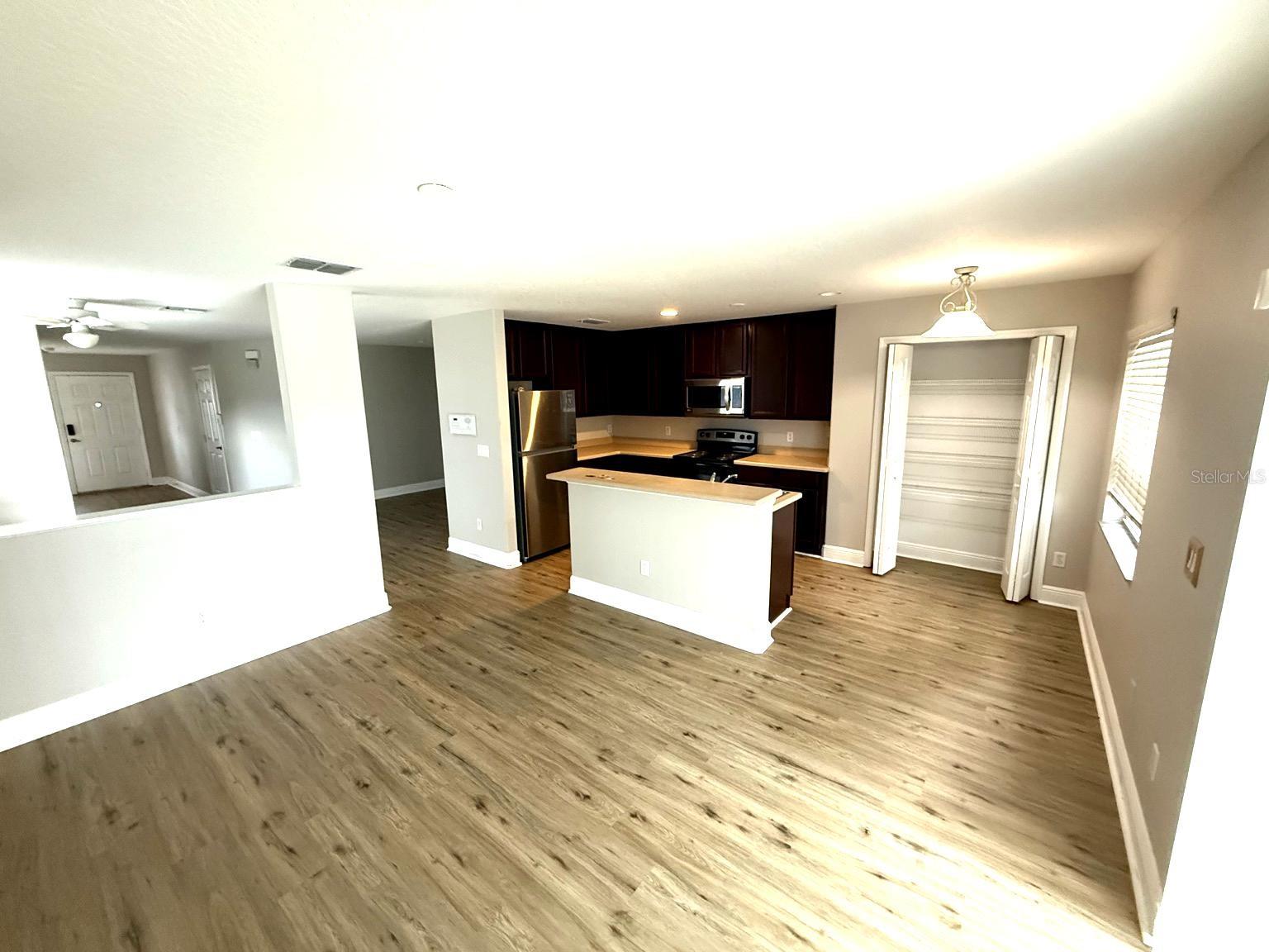 Image 4 of 15 For 12706 Somerset Oaks Street