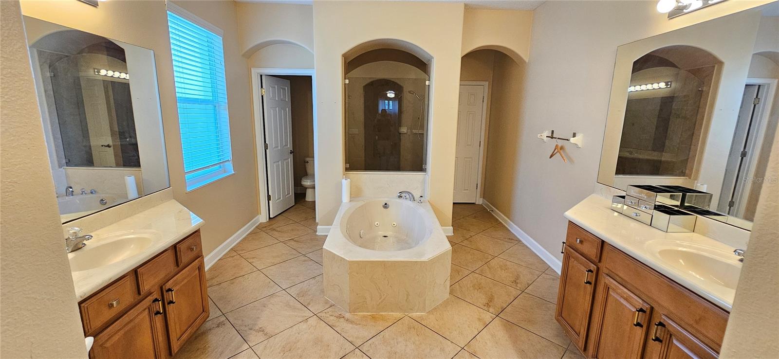 Image 20 of 29 For 12535 Dallington Terrace