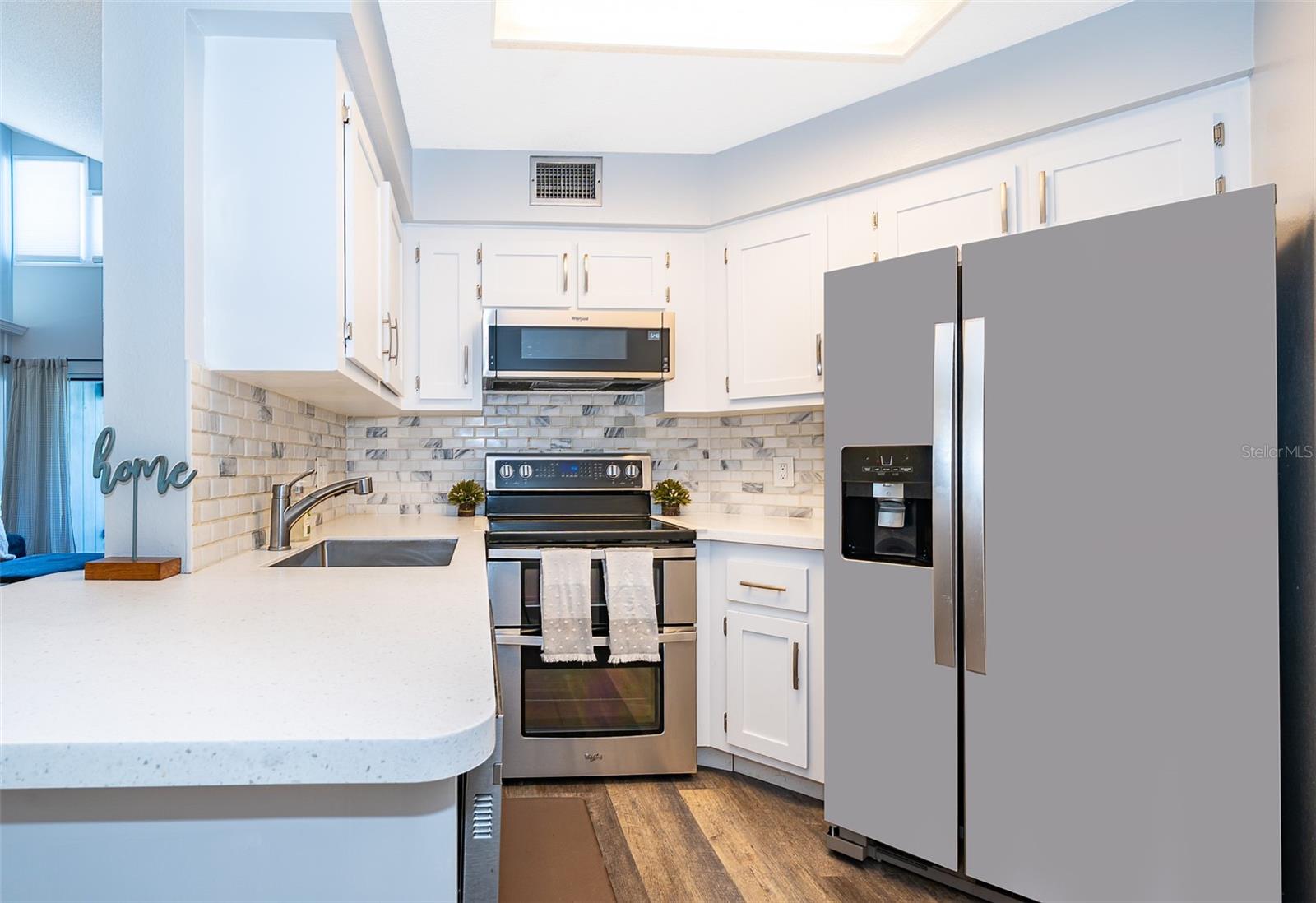 Listing photo id 13 for 3916 Atrium Drive Drive 4