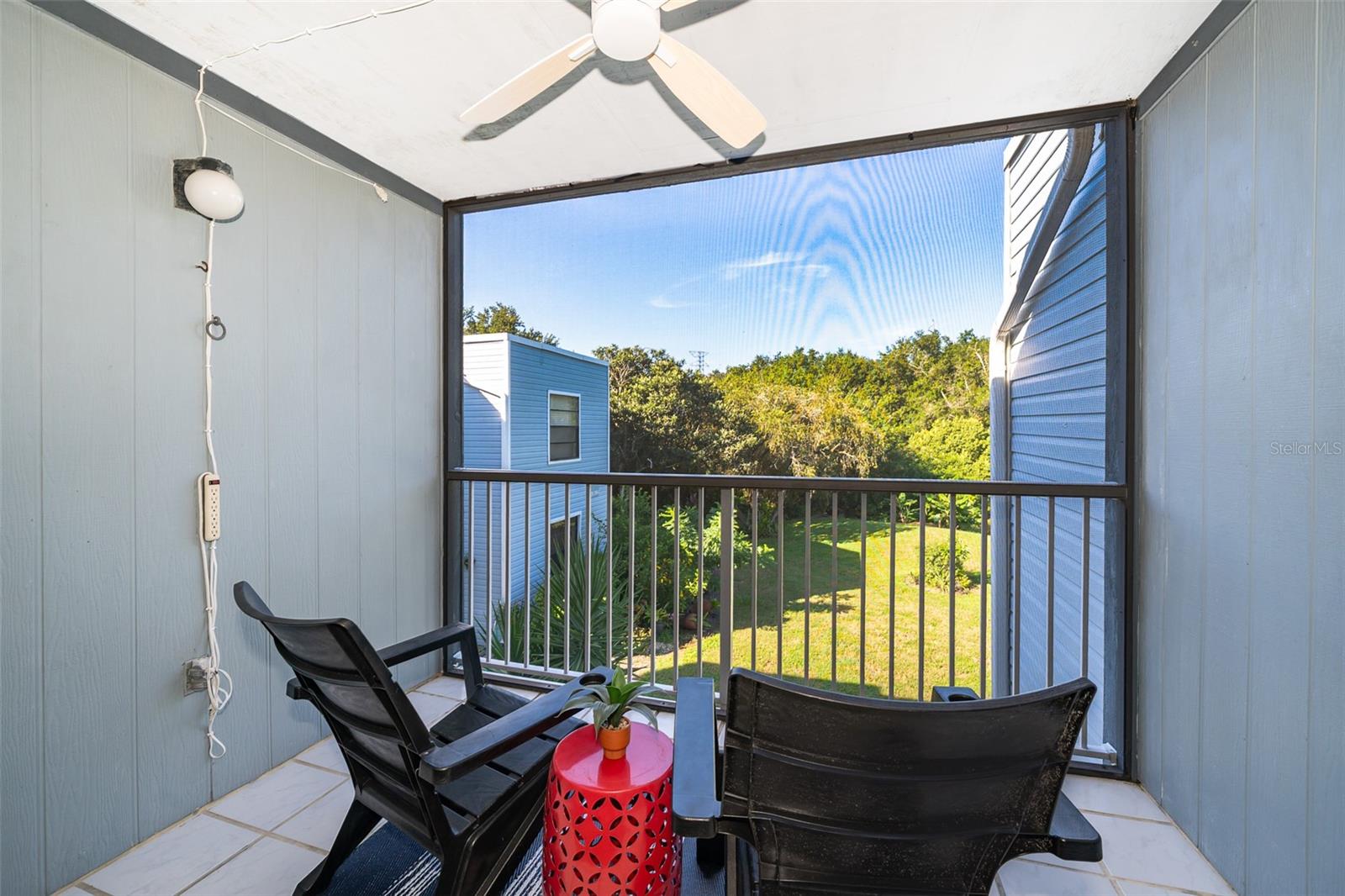 Listing photo id 18 for 3916 Atrium Drive Drive 4