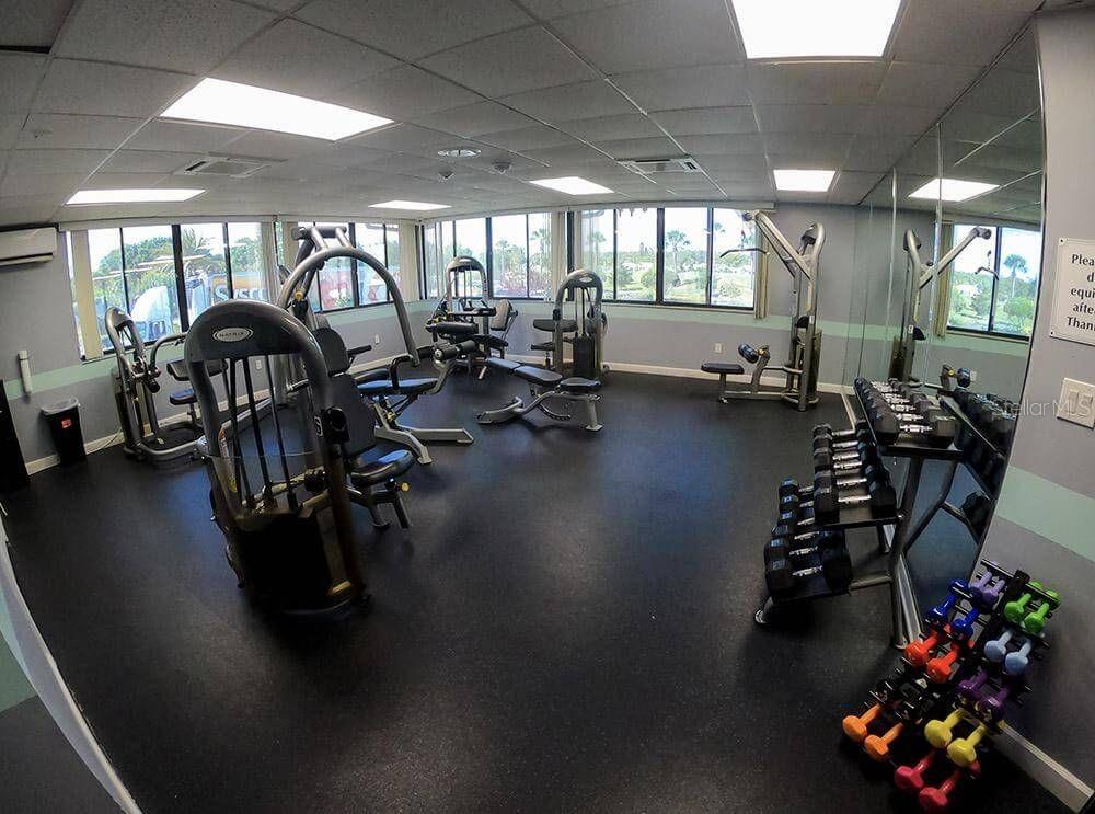 Listing photo id 49 for 3916 Atrium Drive Drive 4