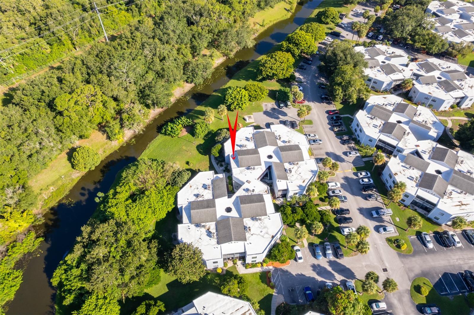 Listing photo id 5 for 3916 Atrium Drive Drive 4