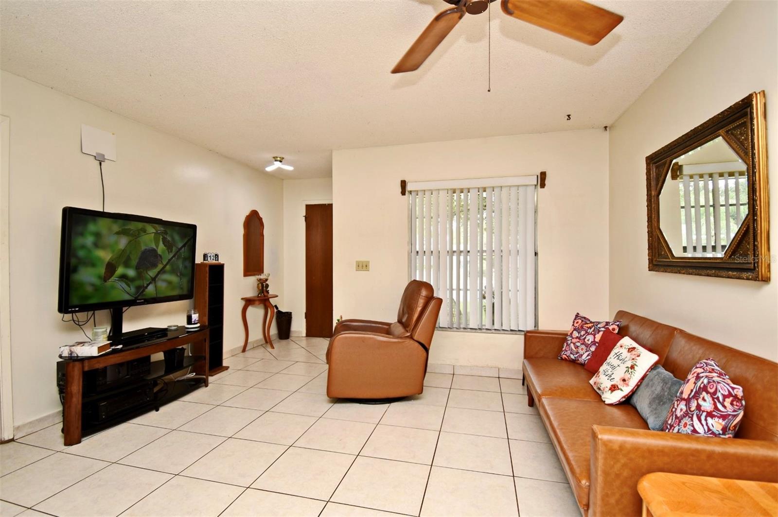 Image 3 of 9 For 611 Laurel Way