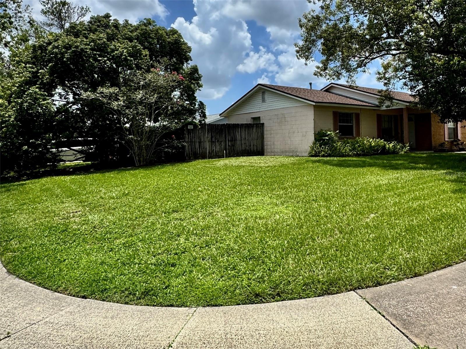 Image 9 of 9 For 611 Laurel Way