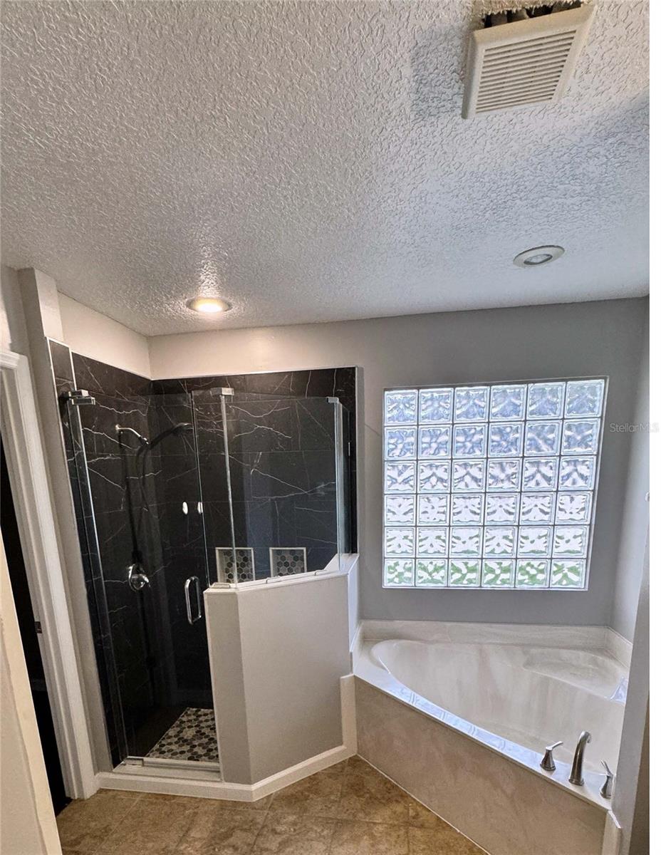Image 12 of 24 For 12070 Stirrup Court