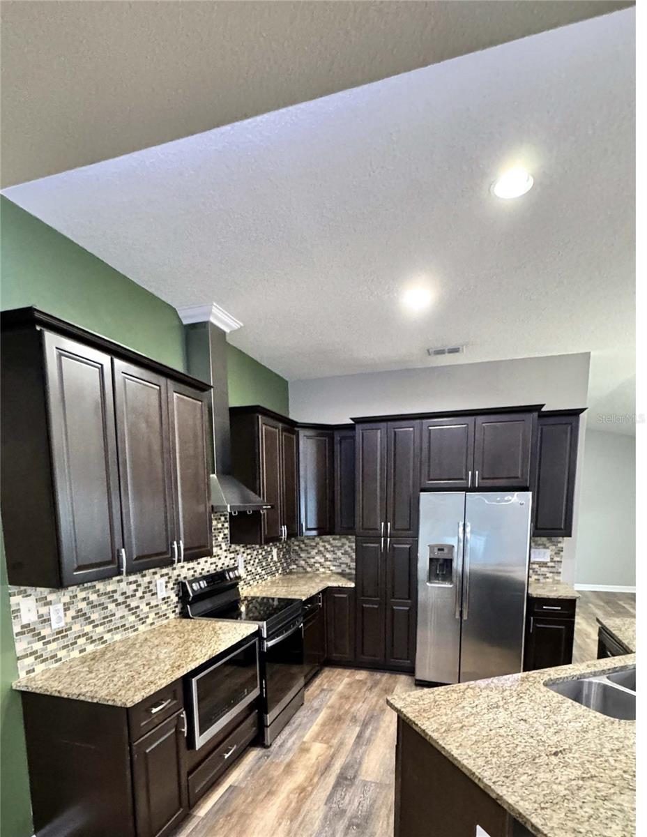 Image 5 of 24 For 12070 Stirrup Court