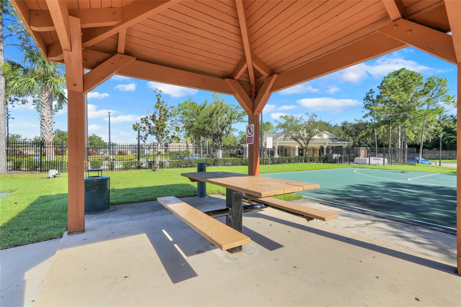 Image 32 of 39 For 15344 Oak Apple Court 16a