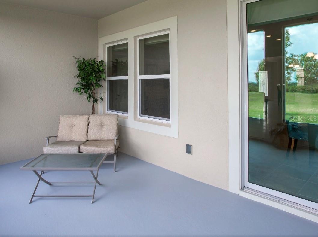 Listing photo id 12 for 5626 Bedstrow Boulevard