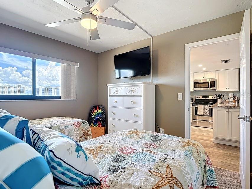 Image 11 of 23 For 8350 Estero Boulevard 333
