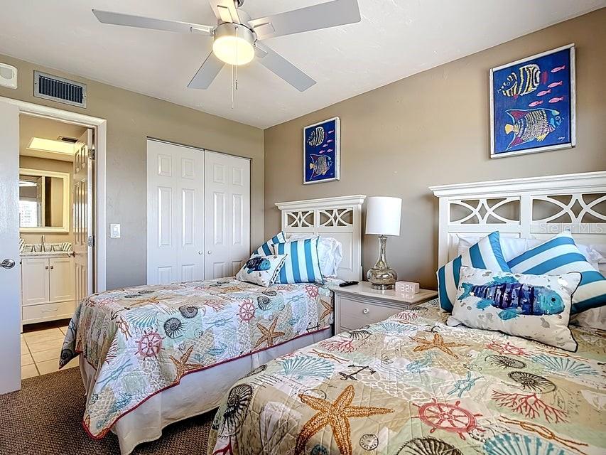 Image 13 of 23 For 8350 Estero Boulevard 333