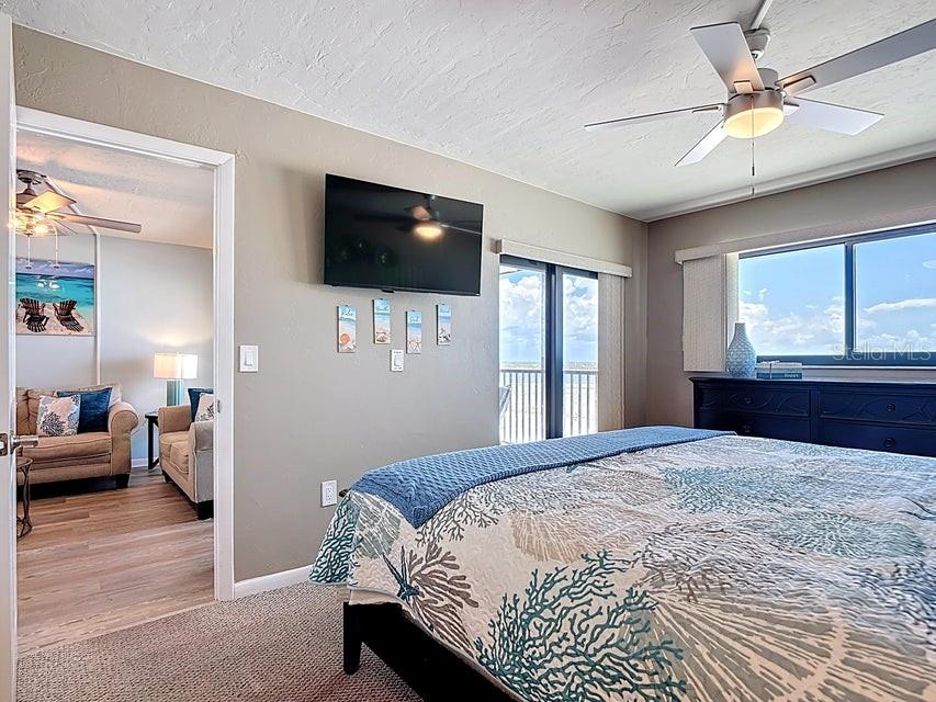 Image 16 of 23 For 8350 Estero Boulevard 333