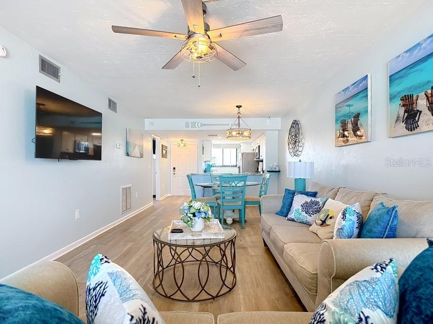 Image 5 of 23 For 8350 Estero Boulevard 333
