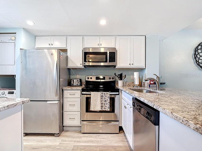 Image 6 of 23 For 8350 Estero Boulevard 333