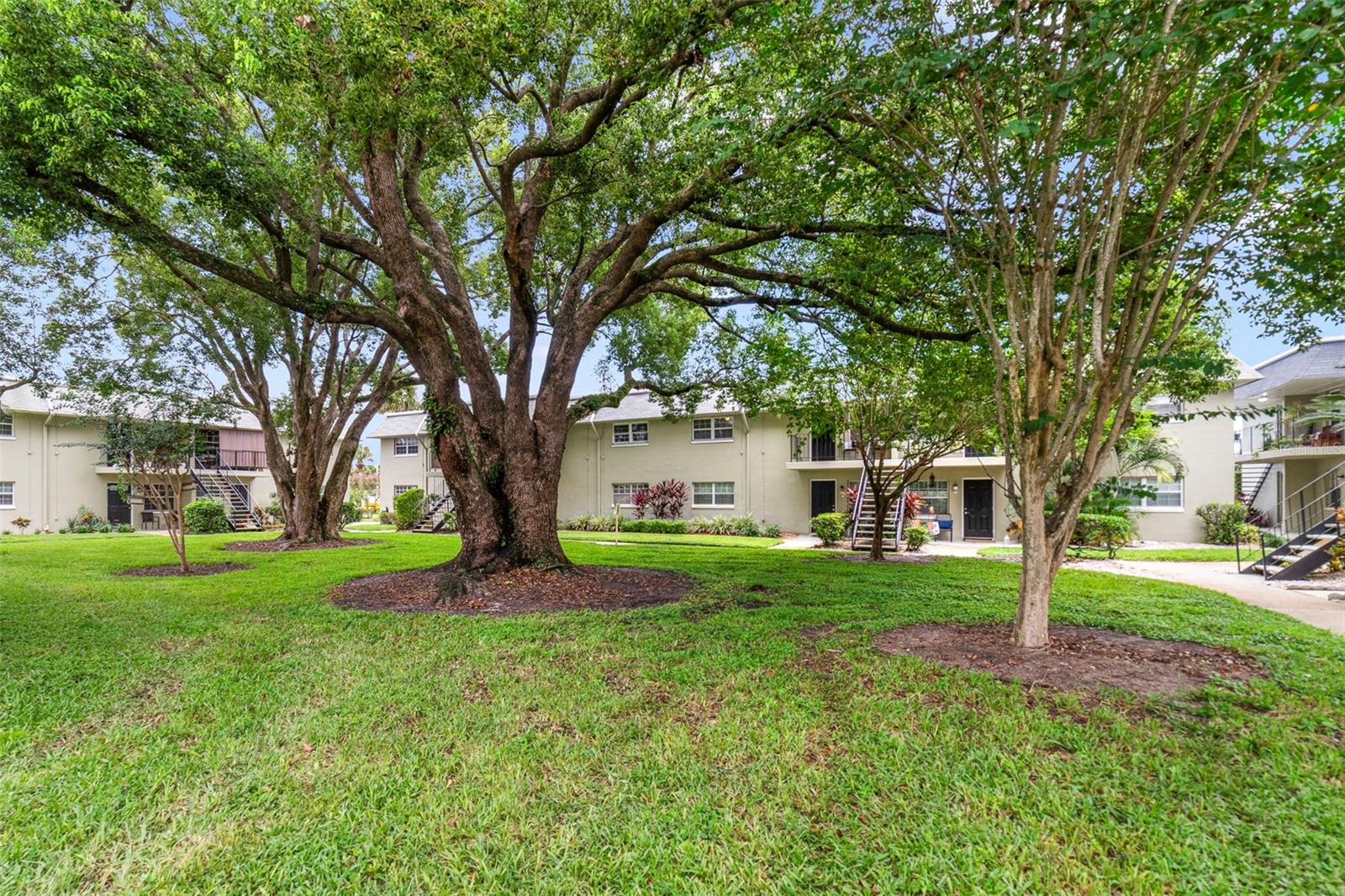 Image 2 of 17 For 525 Conway Road 51