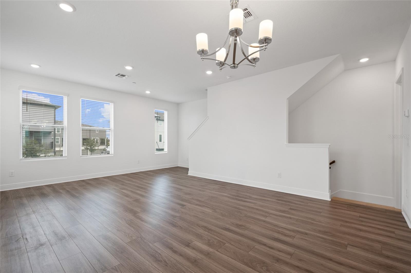 Image 15 of 47 For 12583 Willstatter Avenue