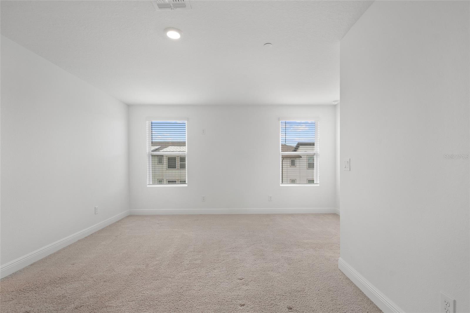 Image 32 of 47 For 12583 Willstatter Avenue