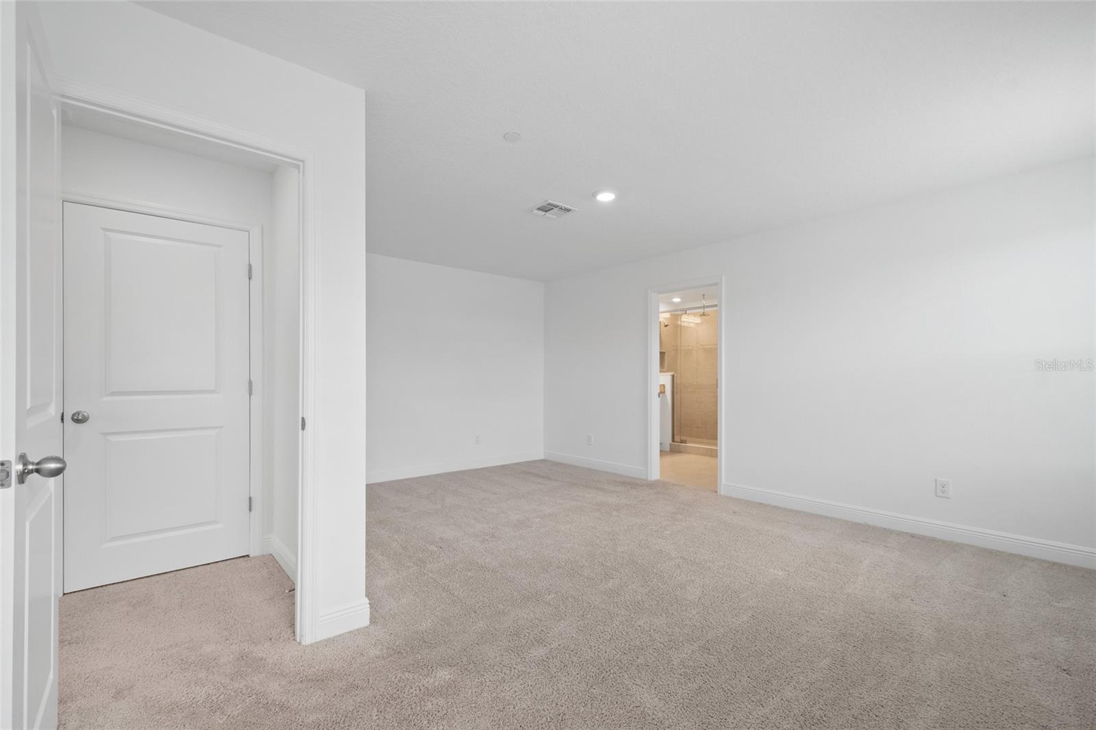 Image 34 of 47 For 12583 Willstatter Avenue