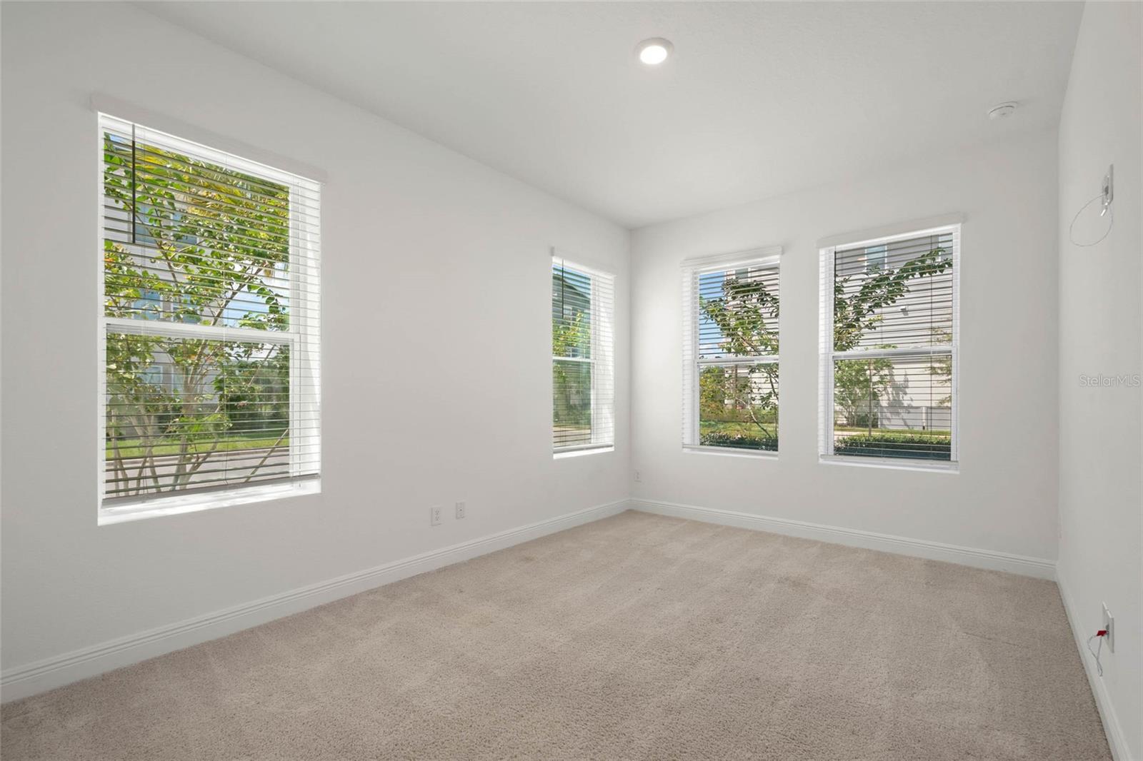 Image 6 of 47 For 12583 Willstatter Avenue