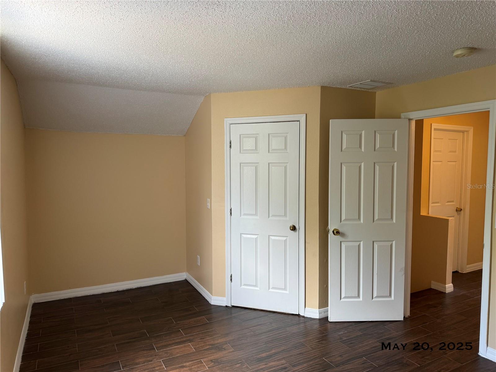Image 21 of 33 For 5083 Luna Negra Drive