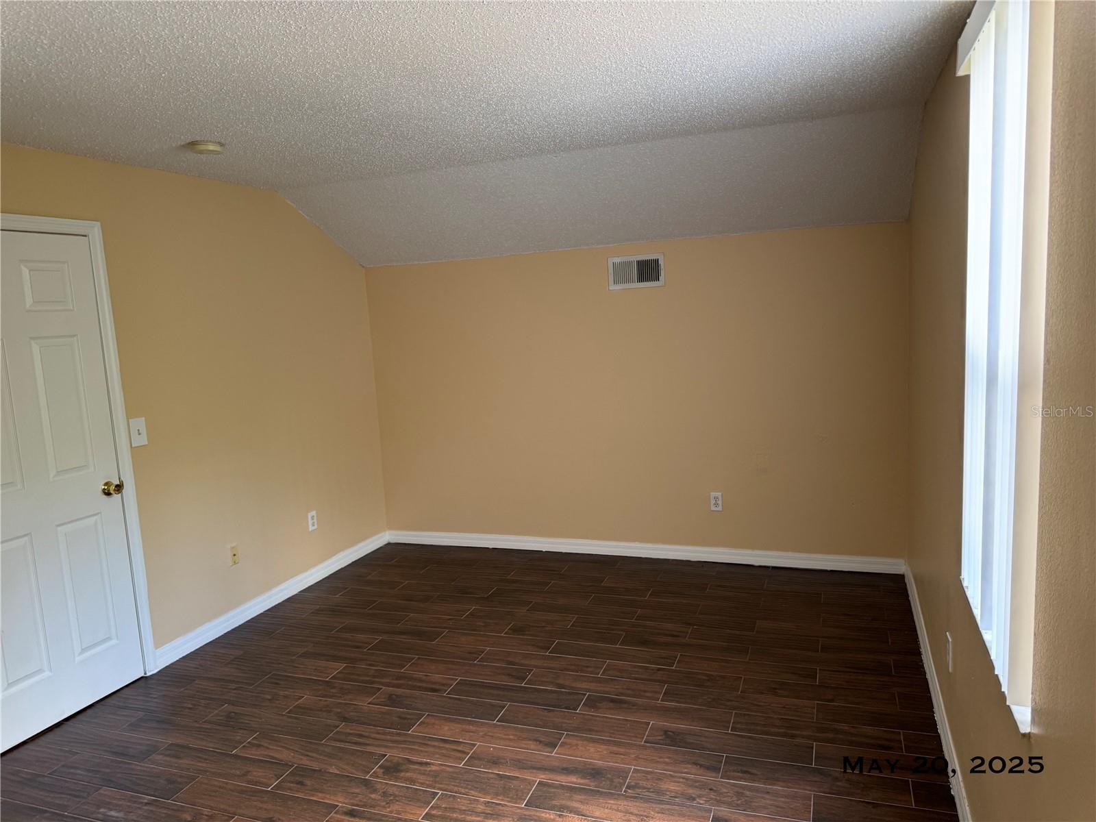 Image 23 of 33 For 5083 Luna Negra Drive