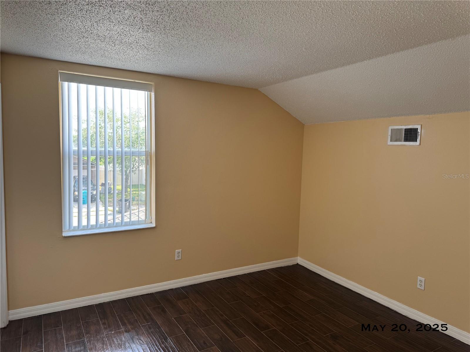 Image 29 of 33 For 5083 Luna Negra Drive