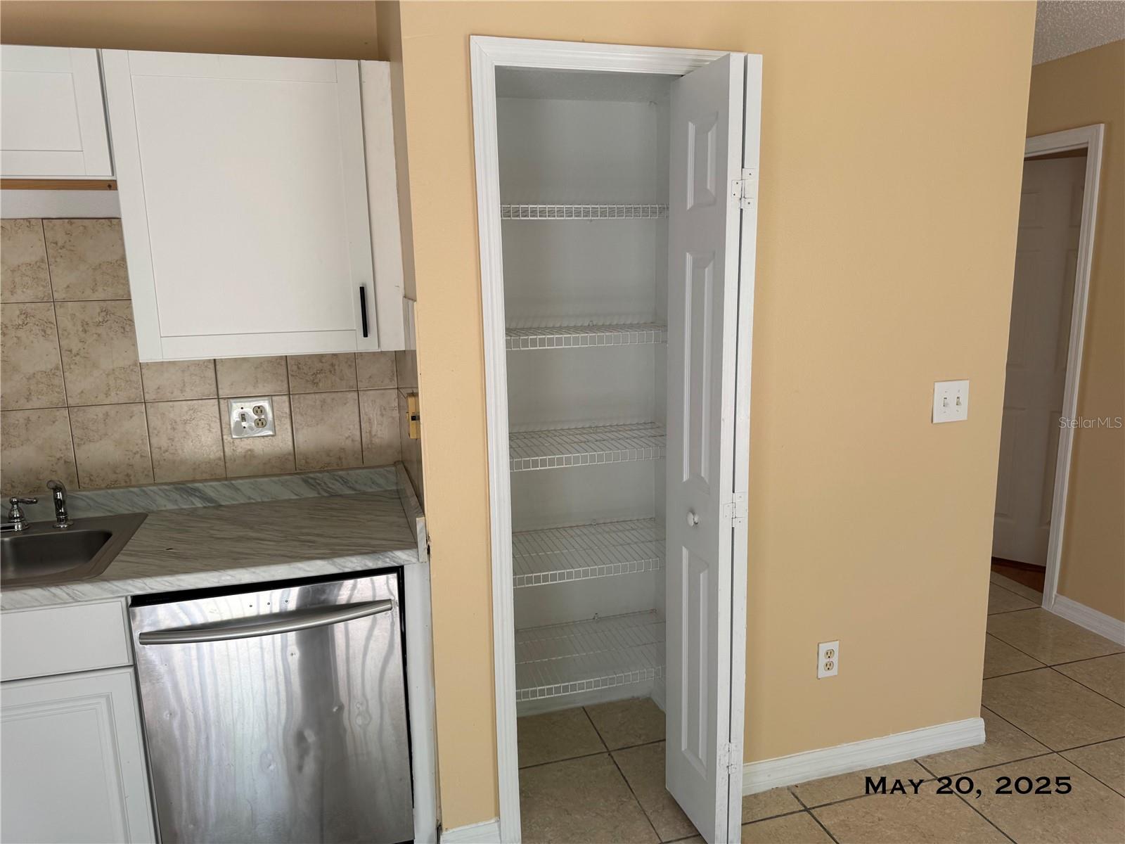 Image 8 of 33 For 5083 Luna Negra Drive
