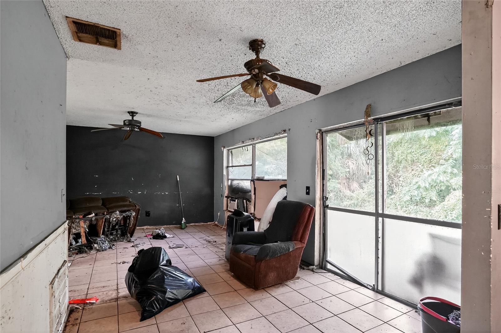 Image 13 of 28 For 251 Buttonwood Avenue