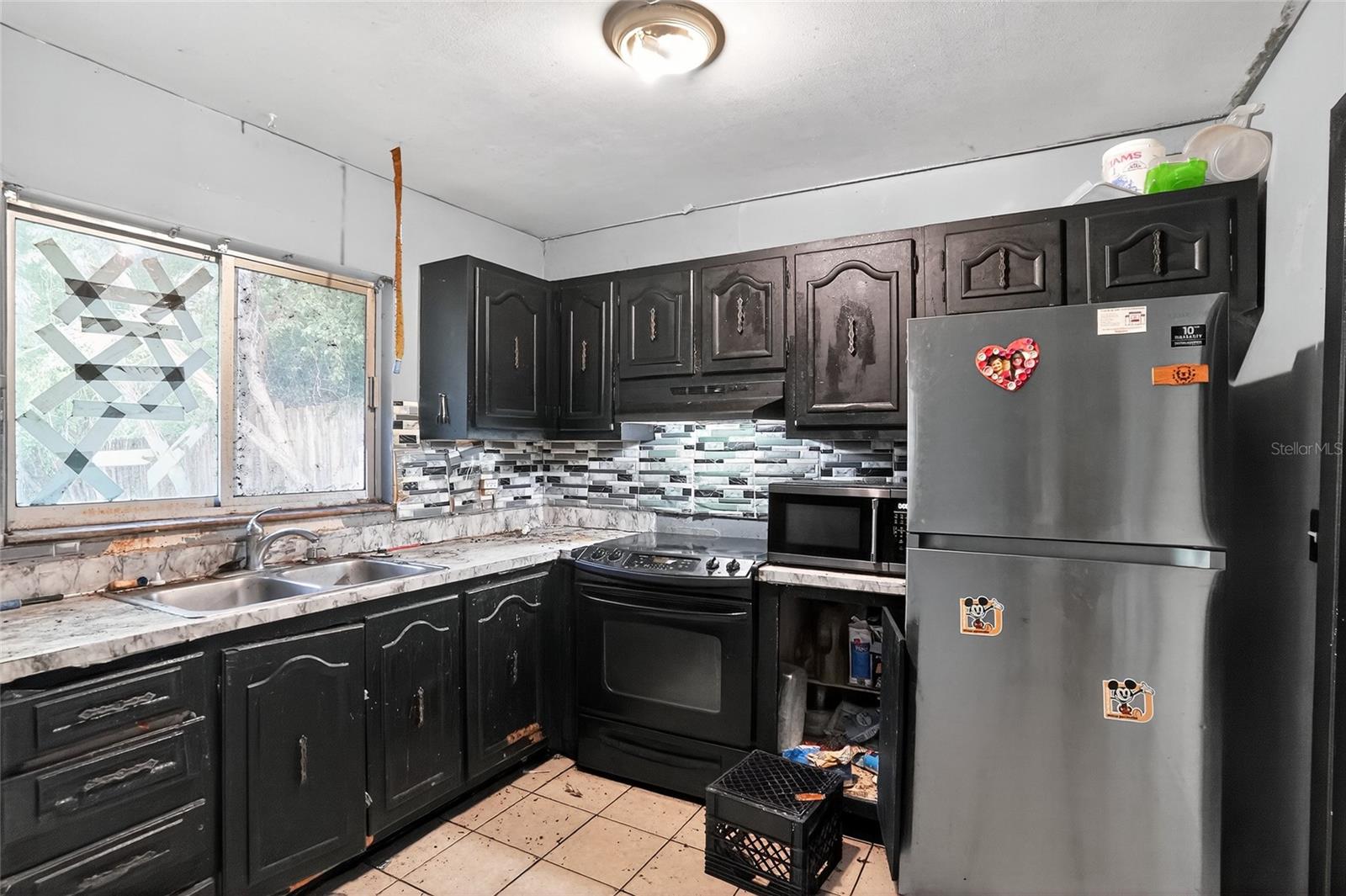 Image 14 of 28 For 251 Buttonwood Avenue