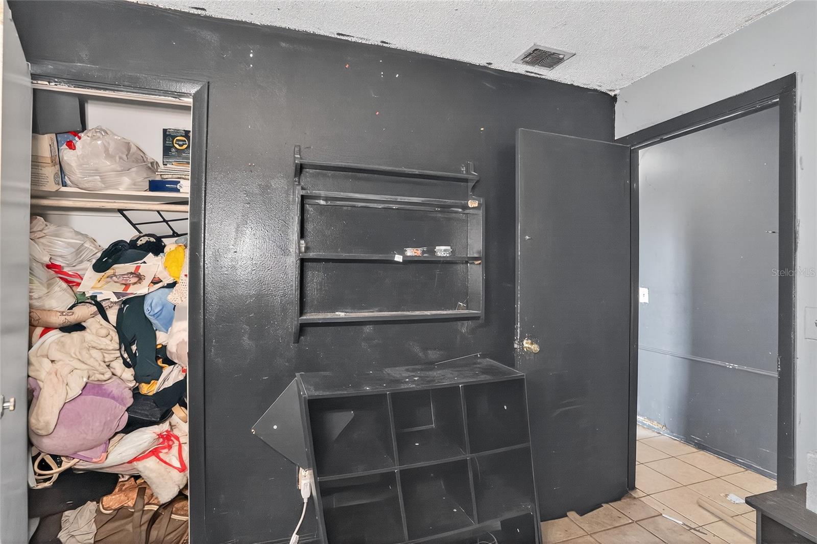 Image 18 of 28 For 251 Buttonwood Avenue