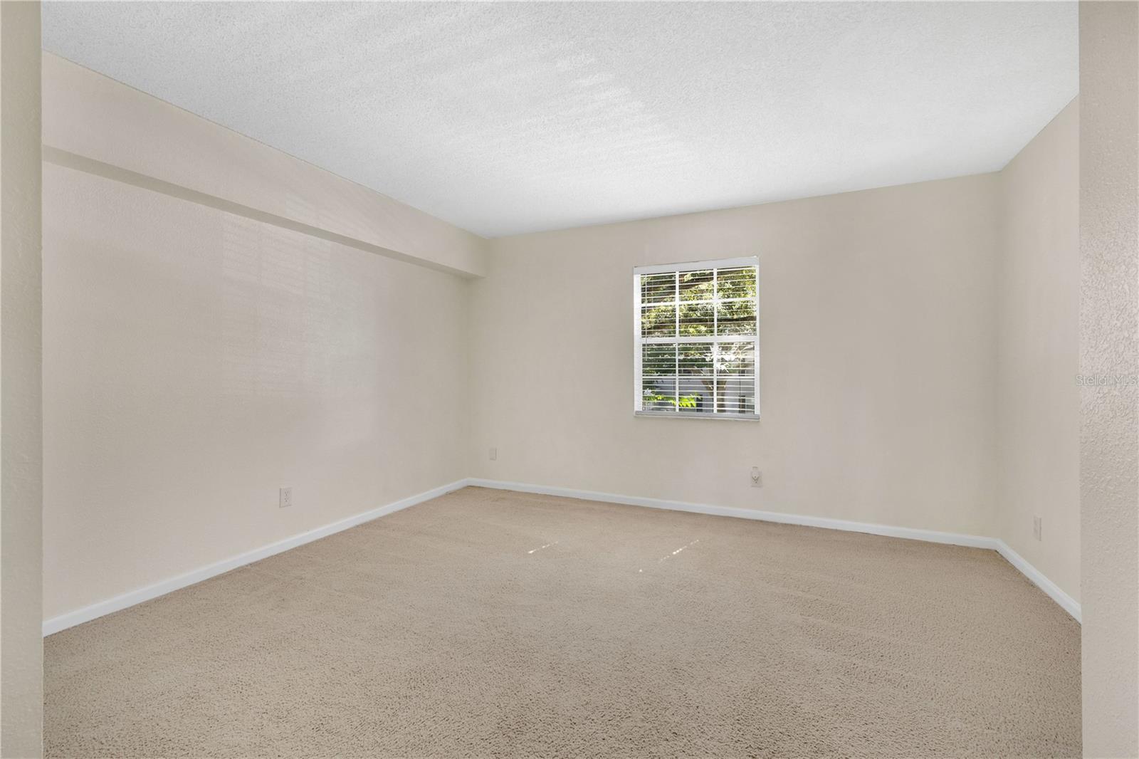 Image 13 of 27 For 150 Lewfield Circle 150