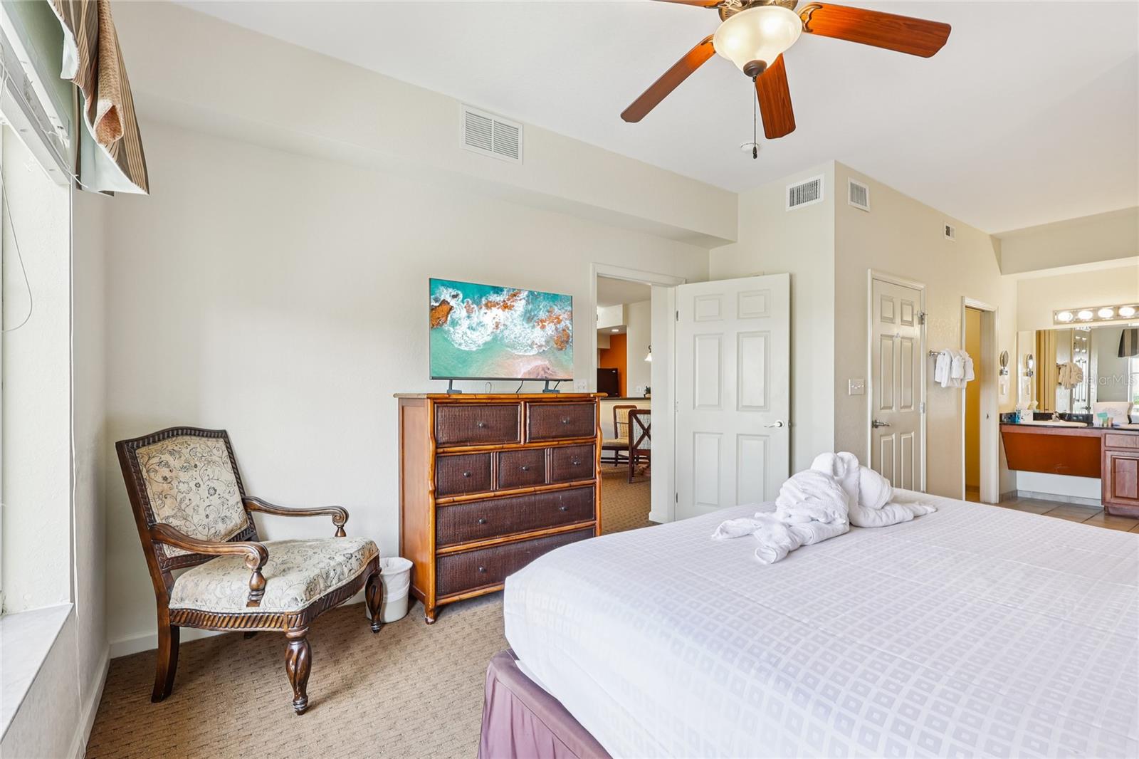 Image 4 of 58 For 8101 Resort Village Drive 31210