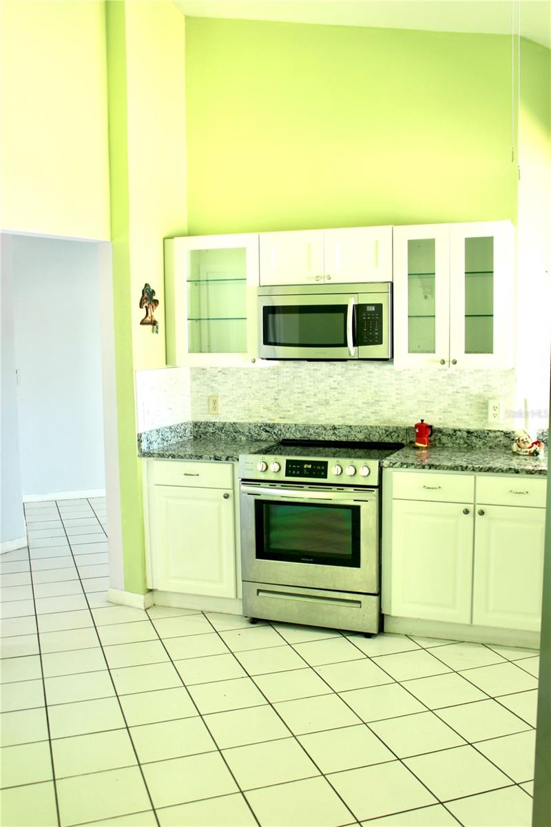 Image 16 of 41 For 412 Everwood Drive