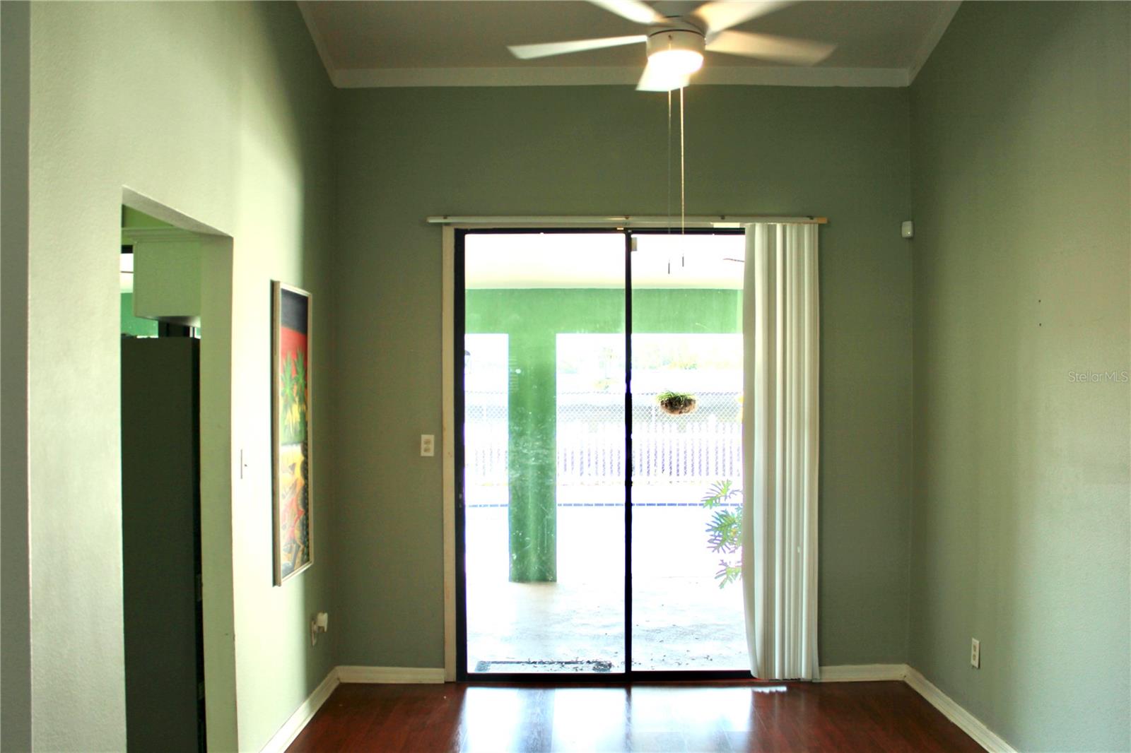 Image 19 of 41 For 412 Everwood Drive