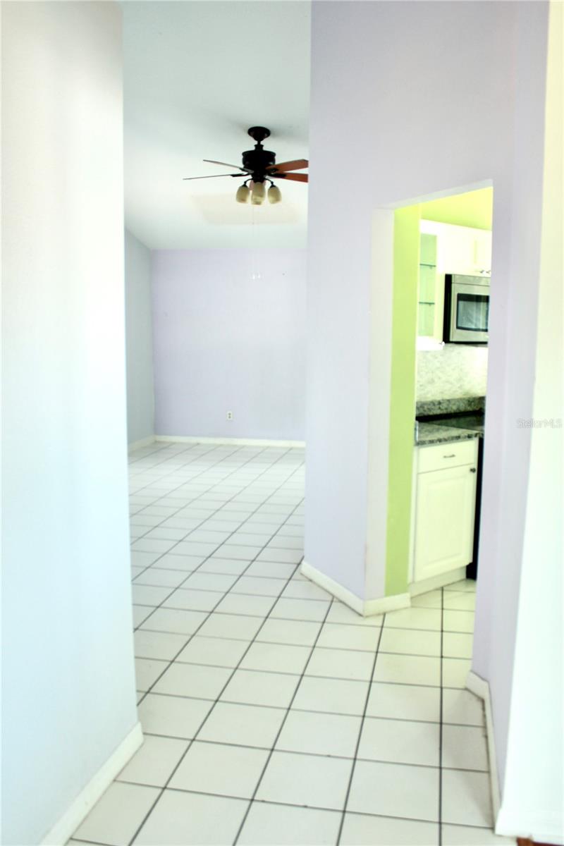 Image 9 of 41 For 412 Everwood Drive