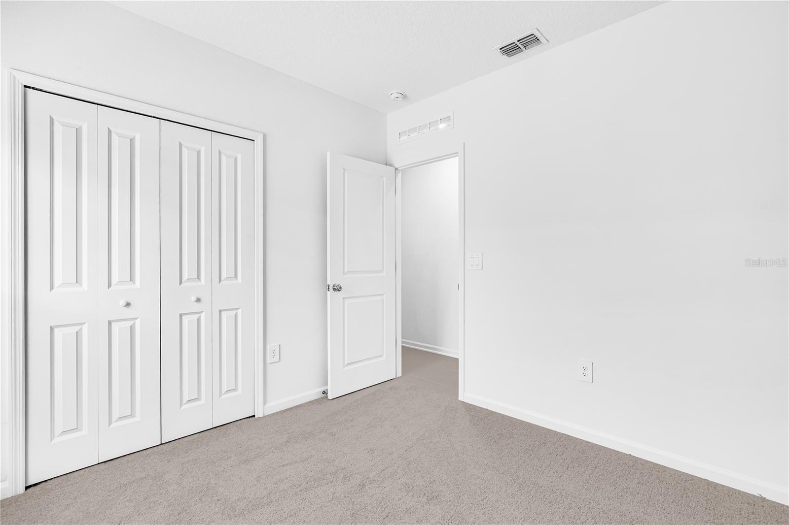 Image 10 of 29 For 4688 Golden Knight Boulevard