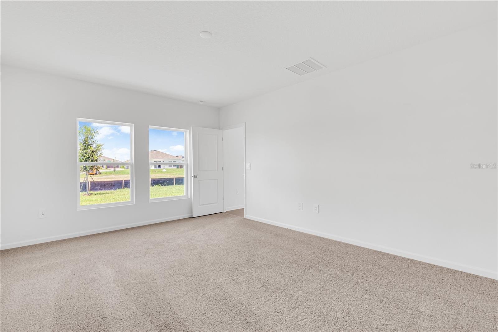 Image 12 of 29 For 4688 Golden Knight Boulevard