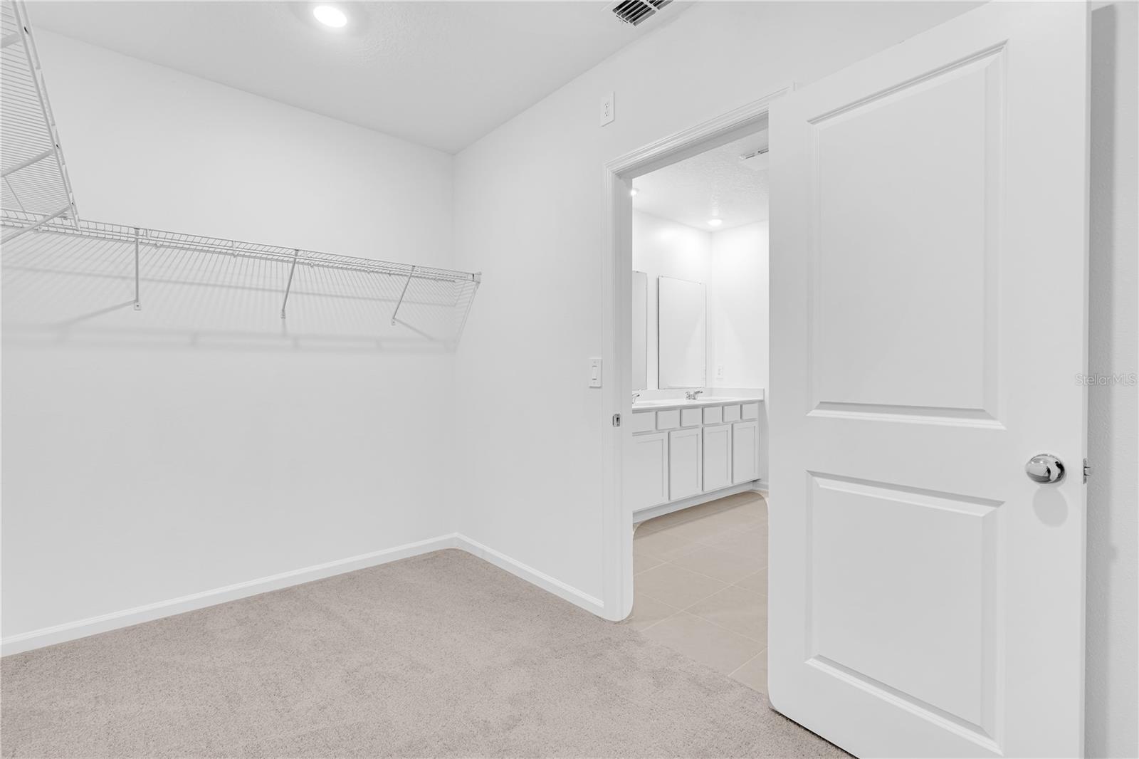 Image 15 of 29 For 4688 Golden Knight Boulevard