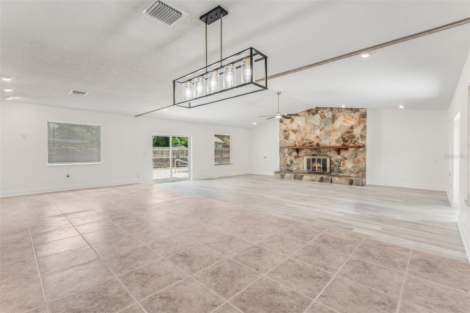 Image 12 of 46 For 5619 Pinerock Road