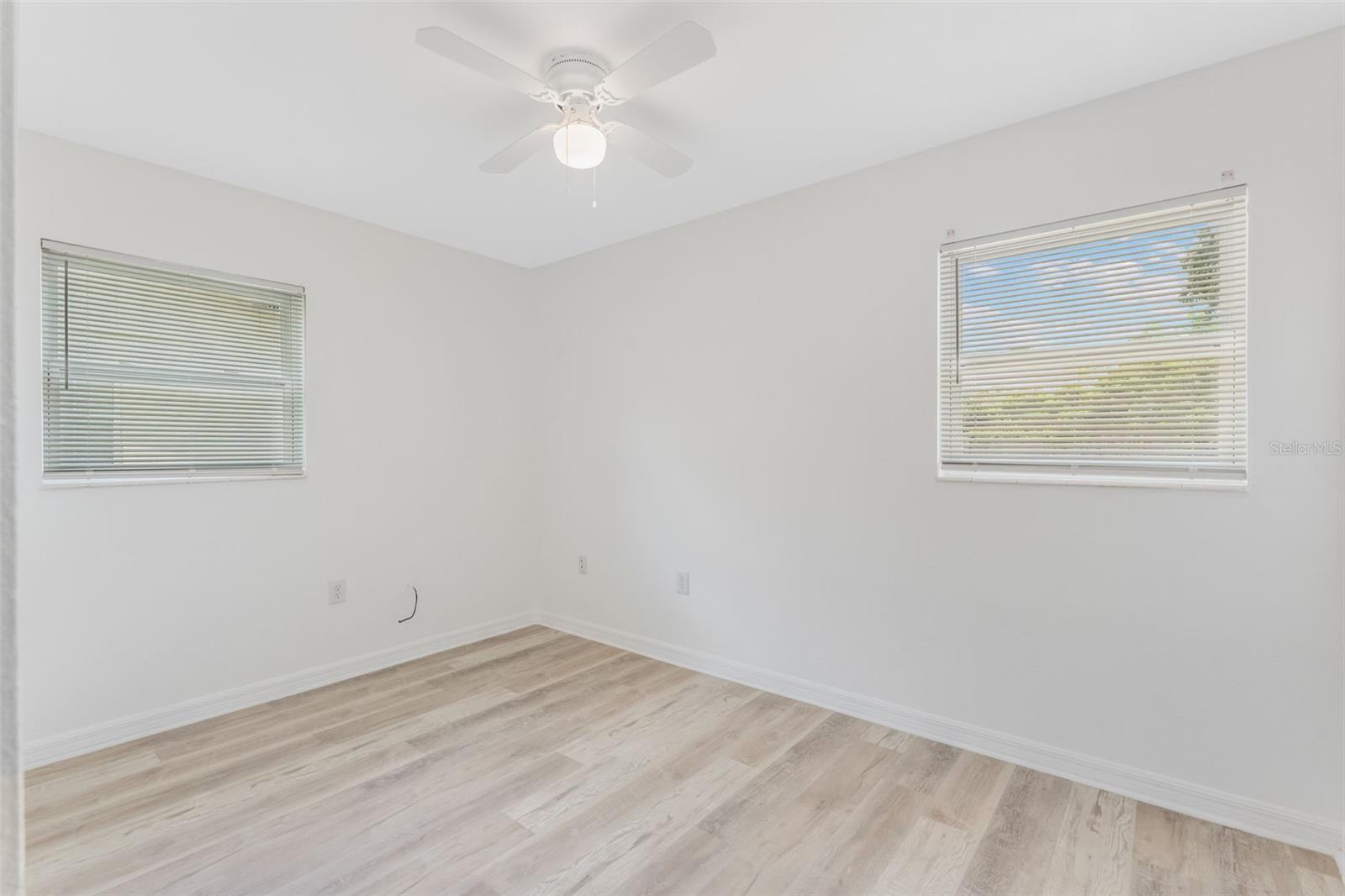 Image 22 of 46 For 5619 Pinerock Road