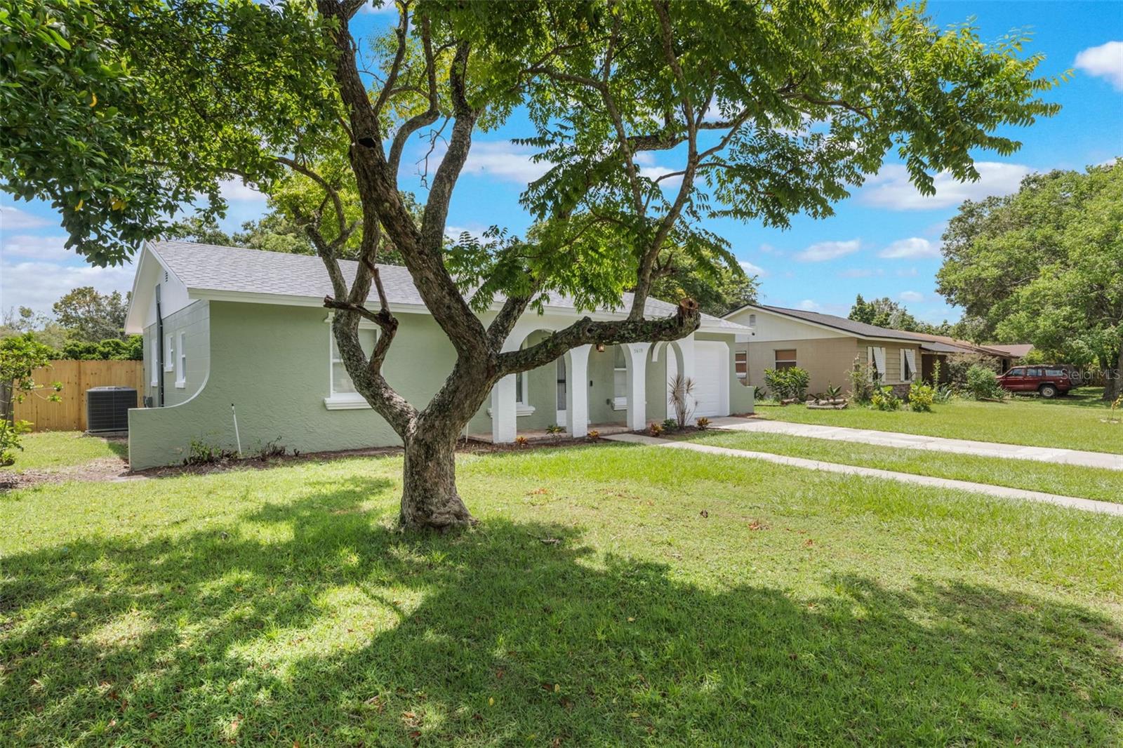 Image 3 of 46 For 5619 Pinerock Road