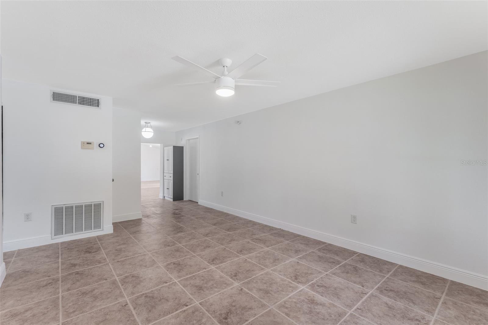 Image 6 of 46 For 5619 Pinerock Road