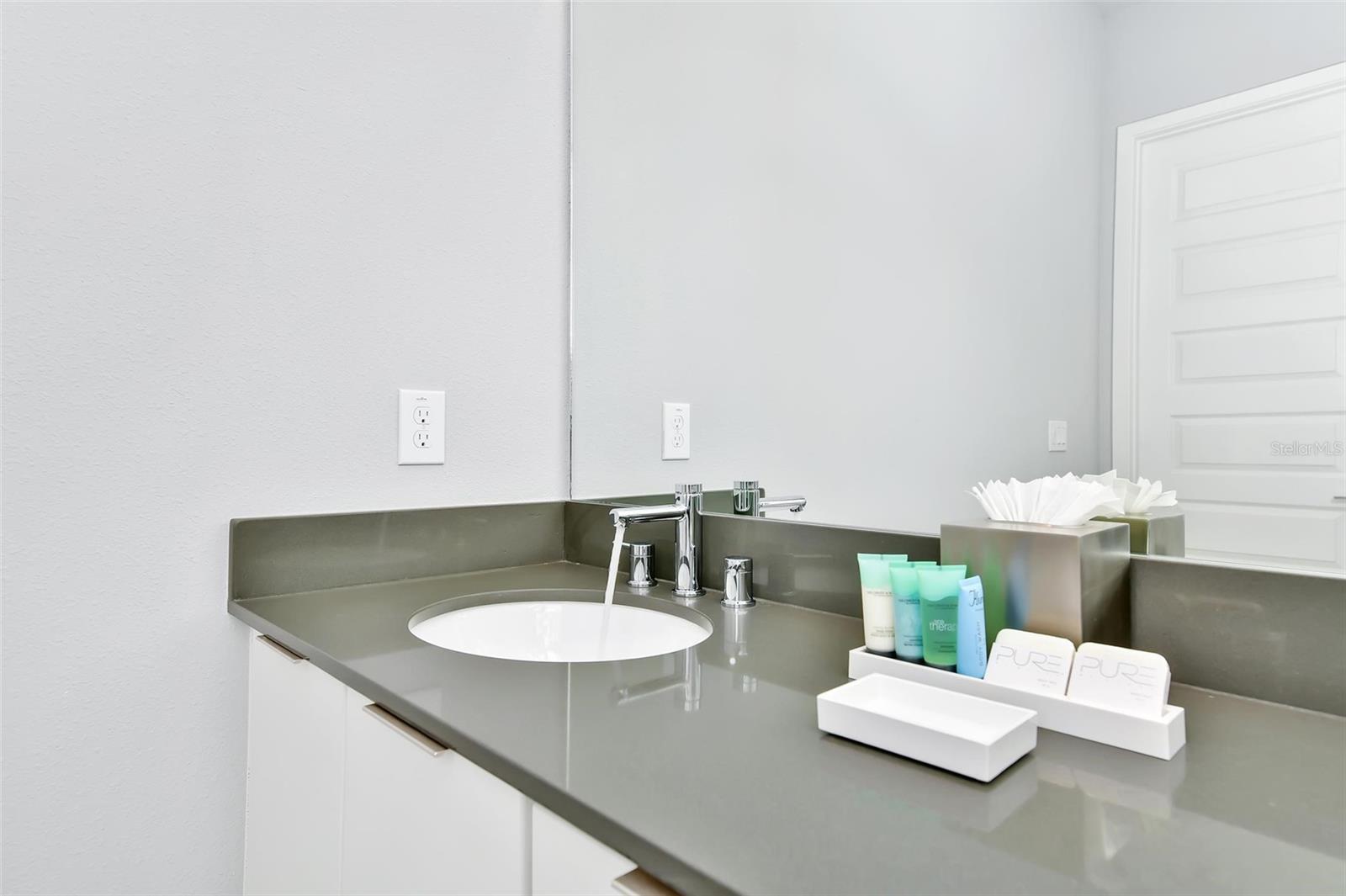 Image 17 of 50 For 7740 Sandy Ridge Drive 121