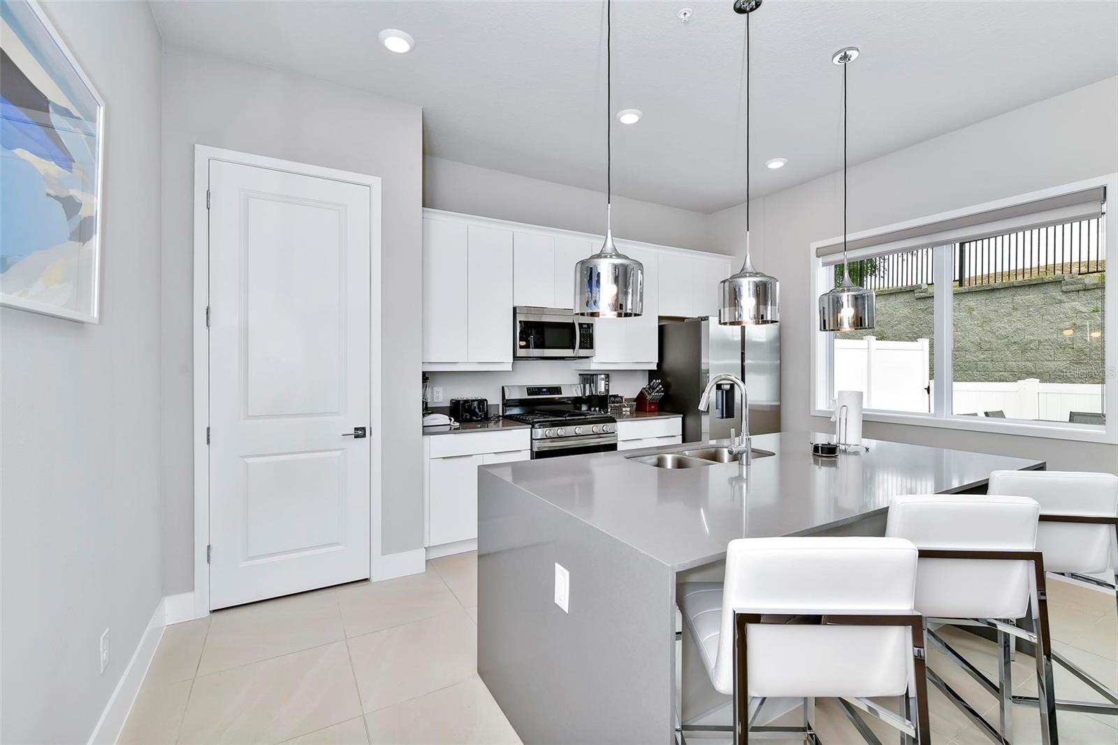 Image 31 of 50 For 7740 Sandy Ridge Drive 121