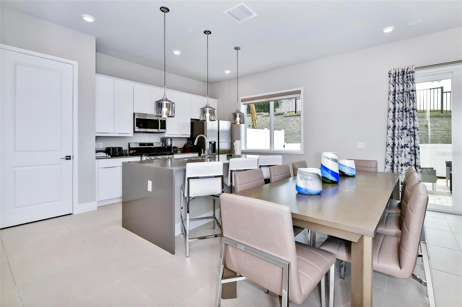 Image 32 of 50 For 7740 Sandy Ridge Drive 121