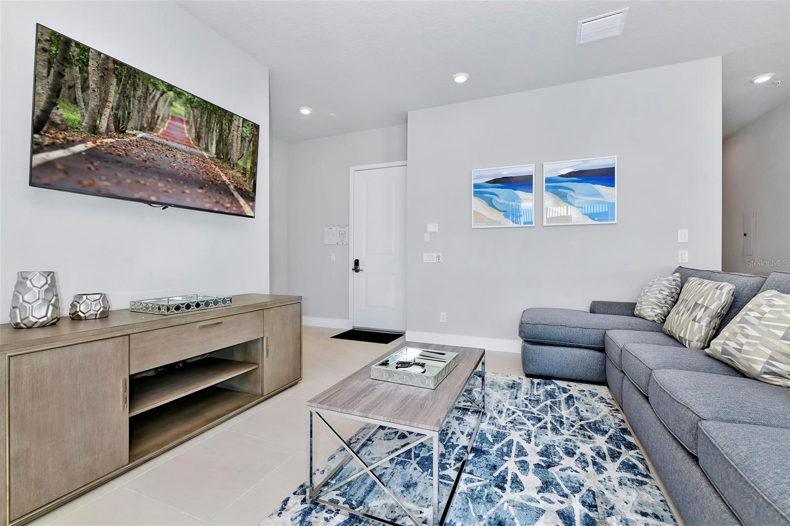 Image 4 of 50 For 7740 Sandy Ridge Drive 121