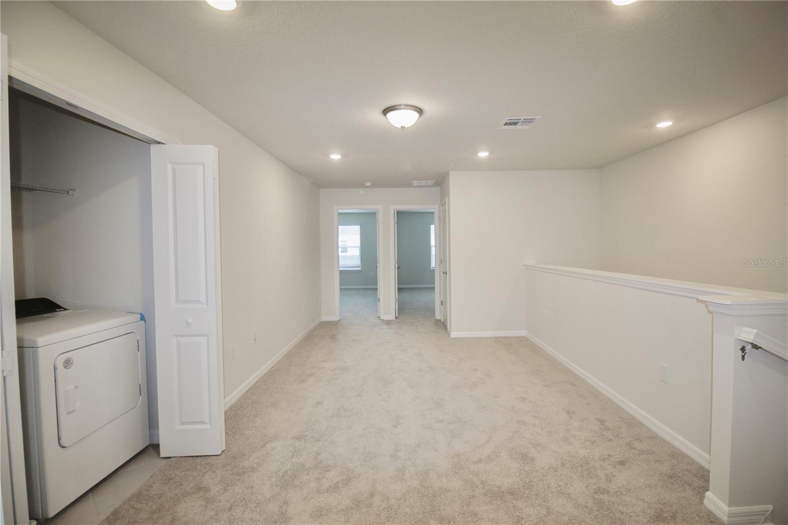 Image 18 of 43 For 1258 Shoreside Street