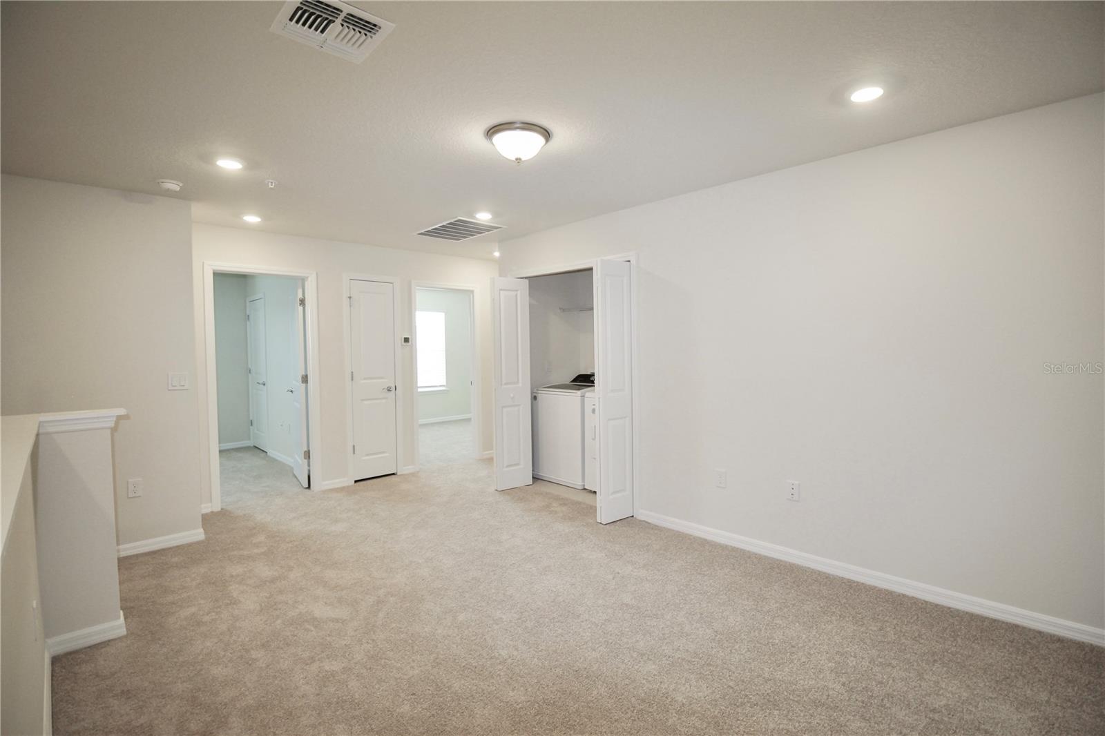 Image 19 of 43 For 1258 Shoreside Street