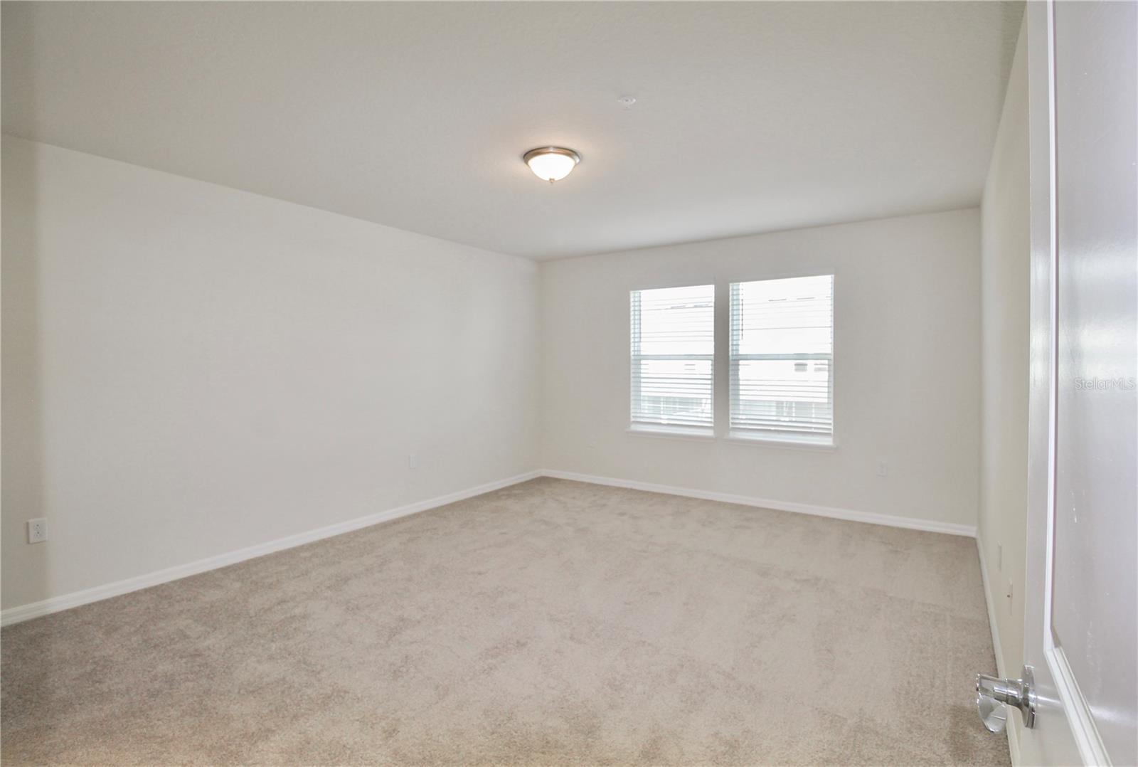 Image 20 of 43 For 1258 Shoreside Street